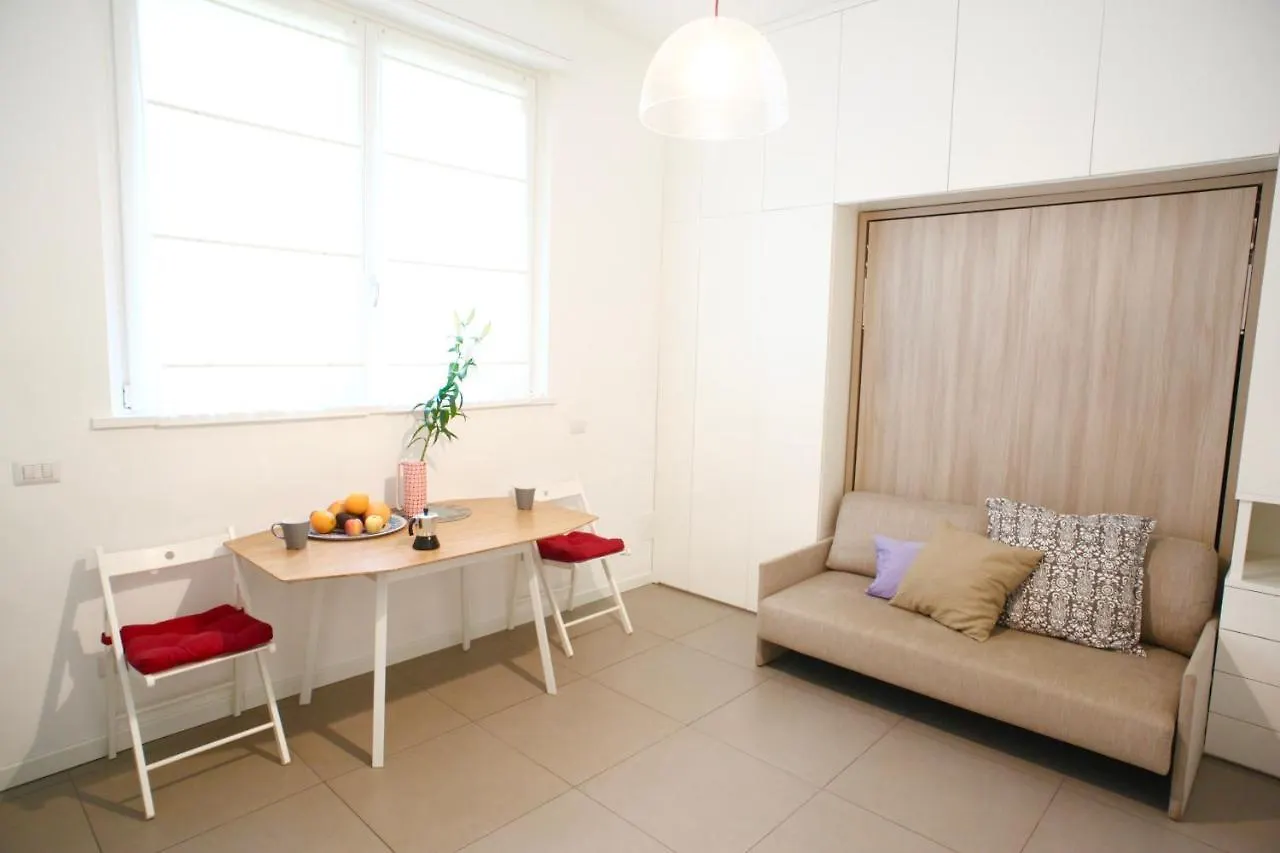 Apartment Boutique Home Duomo E Universita Bocconi Milan Italy