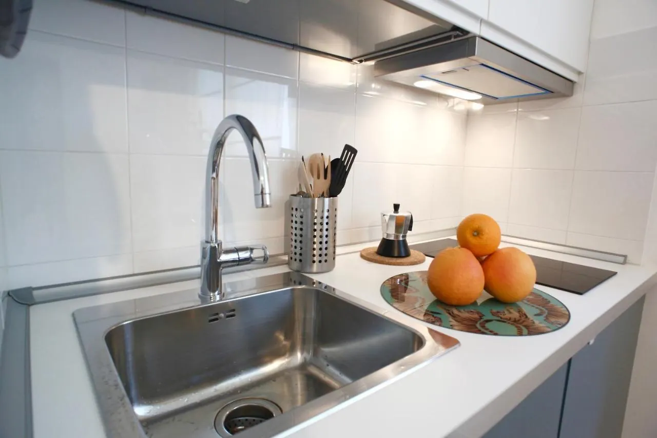 Boutique Home Duomo E Universita Bocconi Milan Apartment